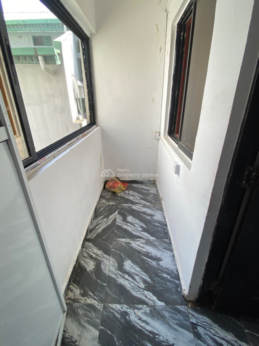 a Luxurious Room Self Contain, Eti Osa Local Government, Igbo Efon, Lekki, Lagos, Self Contain (single Rooms) for Rent