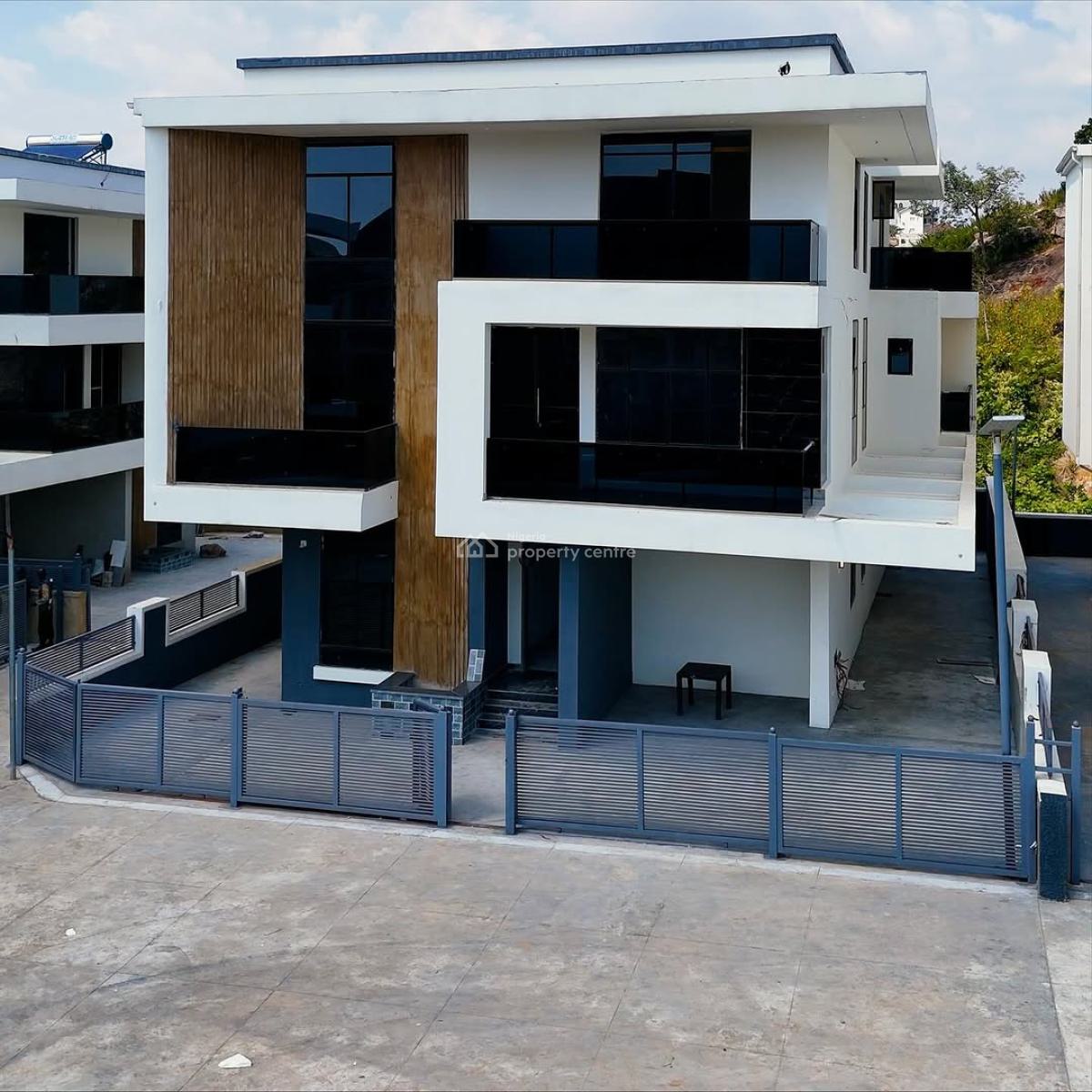 6 Bedroom Fully Detached Duplex + 1 Room Bq, Guzape District, Abuja, Detached Duplex for Sale