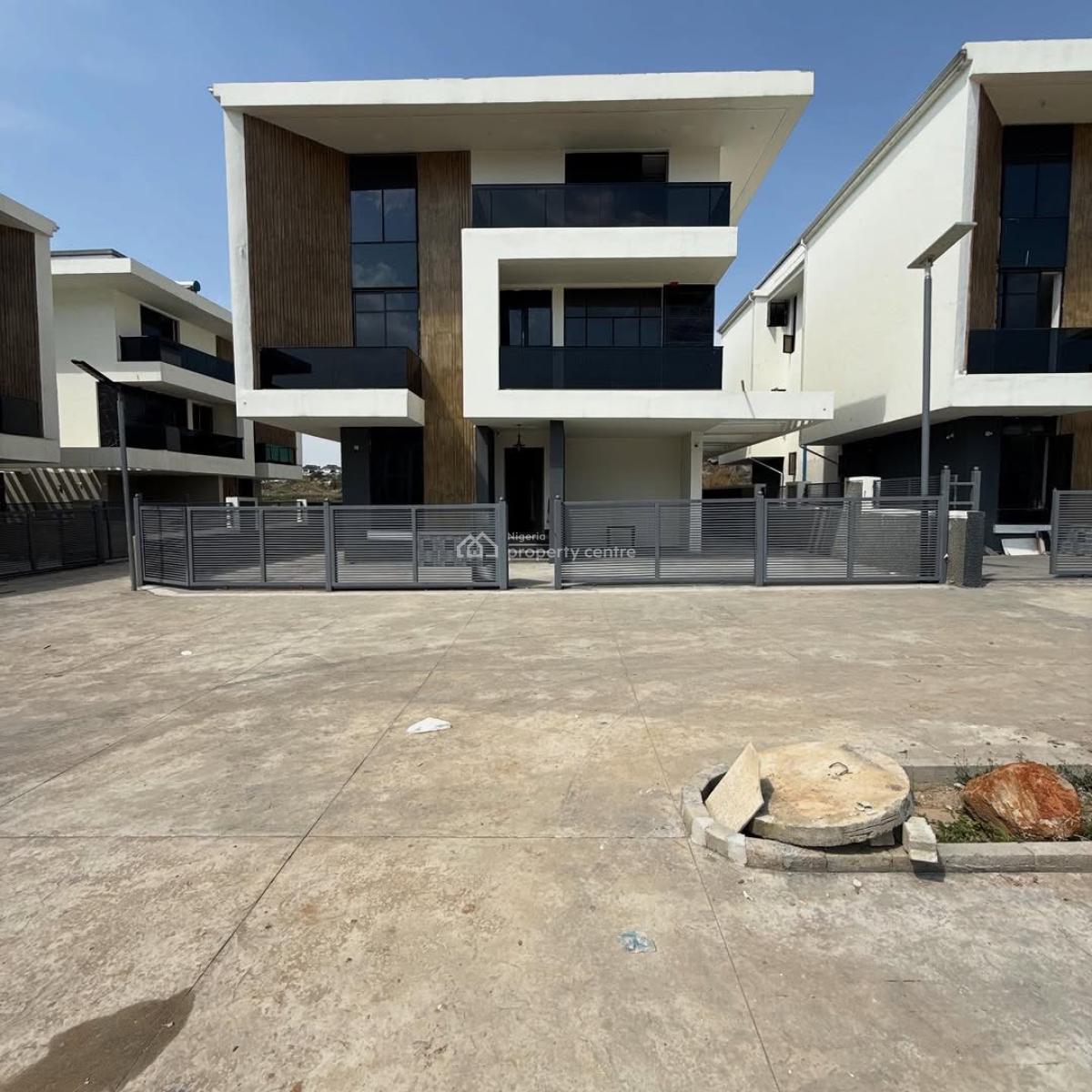 6 Bedroom Fully Detached Duplex + 1 Room Bq, Guzape District, Abuja, Detached Duplex for Sale