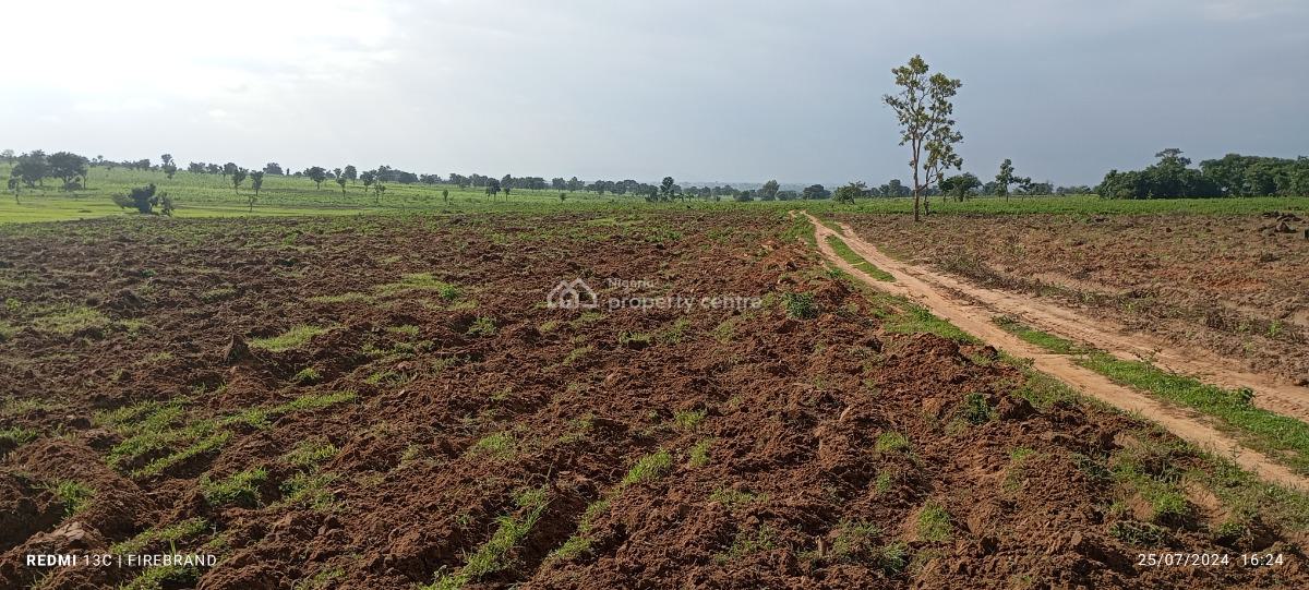 10 Hectares Farm Land Very Close to The Express Is Available, Karu, Nasarawa, Commercial Land for Sale