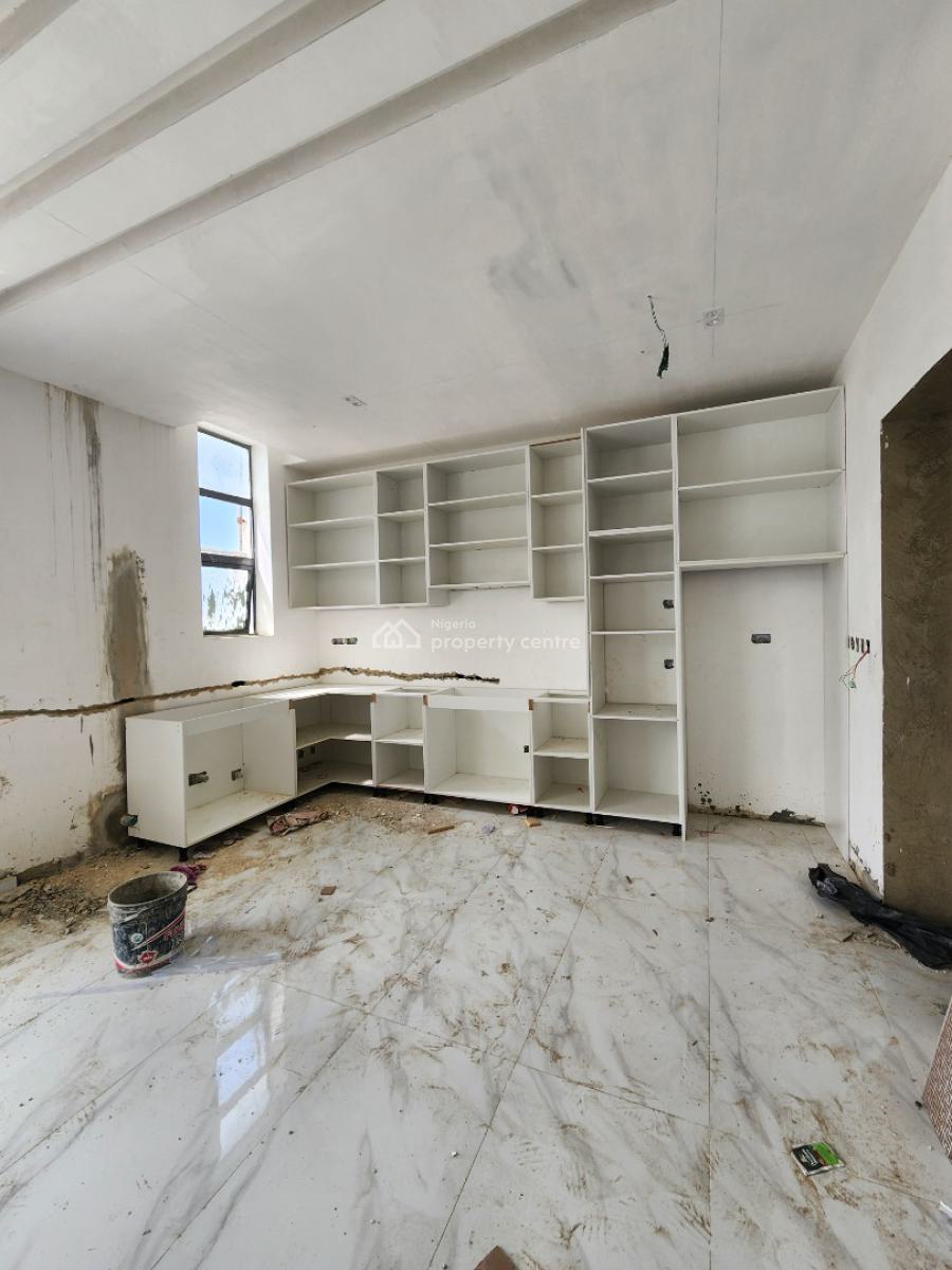 Nicely Built 2 Bedroom Apartment with Bq, Pool, Lekki Phase 1, Lekki, Lagos, Flat / Apartment for Sale