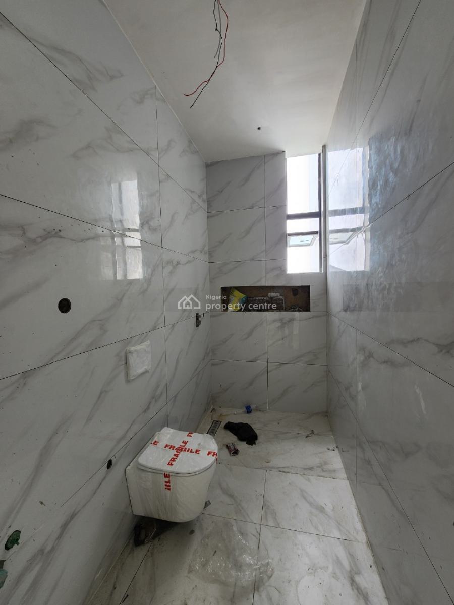 Nicely Built 2 Bedroom Apartment with Bq, Pool, Lekki Phase 1, Lekki, Lagos, Flat / Apartment for Sale