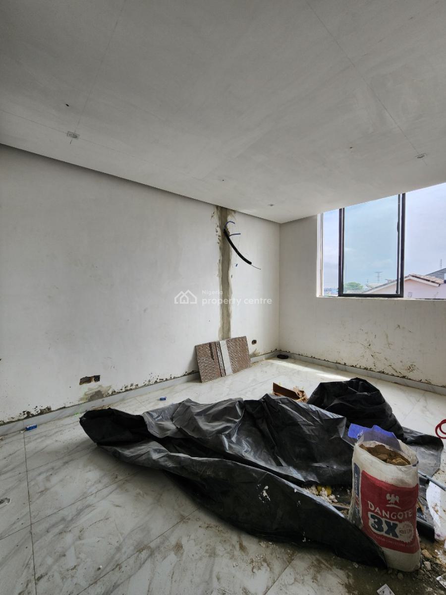 Nicely Built 2 Bedroom Apartment with Bq, Pool, Lekki Phase 1, Lekki, Lagos, Flat / Apartment for Sale