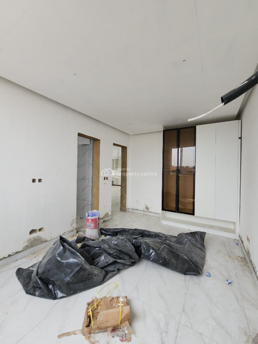 Nicely Built 2 Bedroom Apartment with Bq, Pool, Lekki Phase 1, Lekki, Lagos, Flat / Apartment for Sale