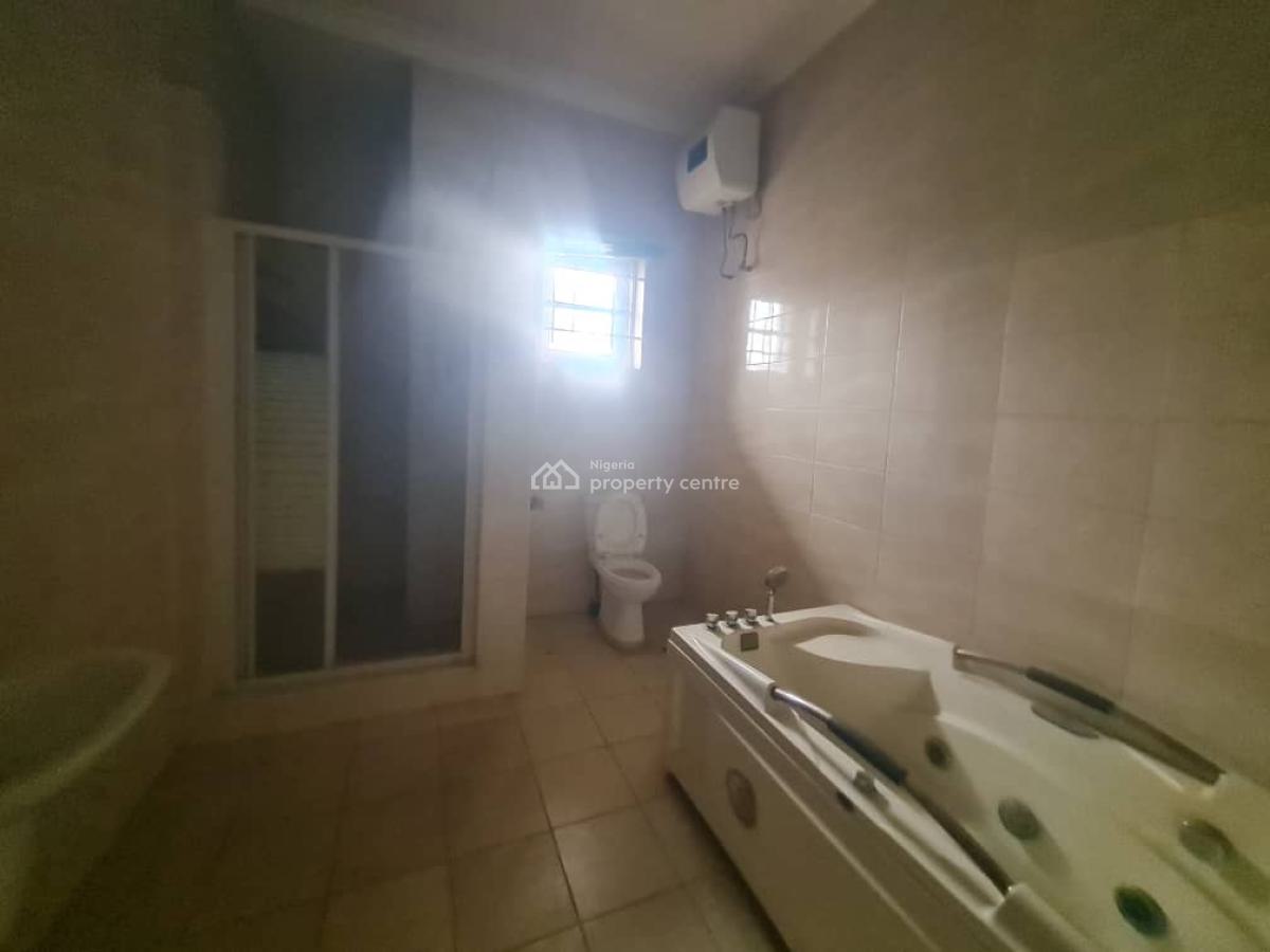 5 Bedroom Semi Detached House with 1 Room Bq, Idado Estate, Lekki, Lagos, Semi-detached Duplex for Rent