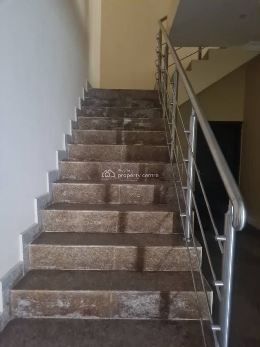 5 Bedroom Semi Detached House with 1 Room Bq, Idado Estate, Lekki, Lagos, Semi-detached Duplex for Rent