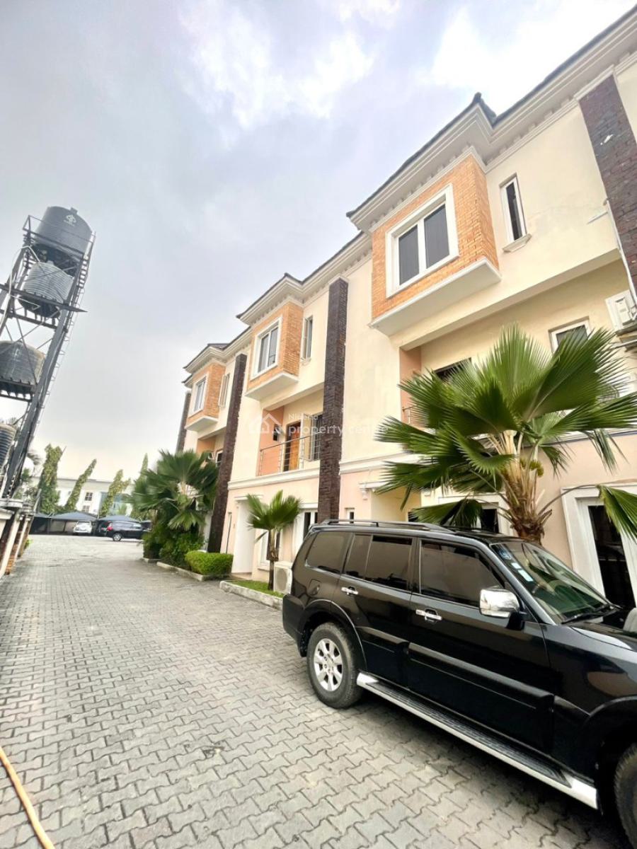 4 Bedroom Terrace with Bq, Osapa, Lekki, Lagos, Flat / Apartment for Sale