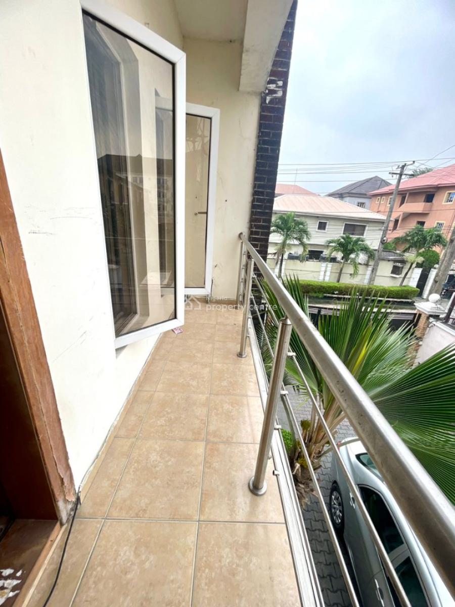 4 Bedroom Terrace with Bq, Osapa, Lekki, Lagos, Flat / Apartment for Sale