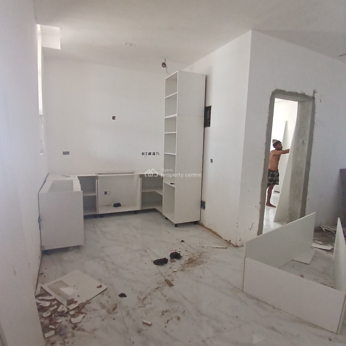 Newly Built 1 Bedroom Apartment with Swimming Pool, Lekki Phase 1, Lekki, Lagos, Flat / Apartment for Sale