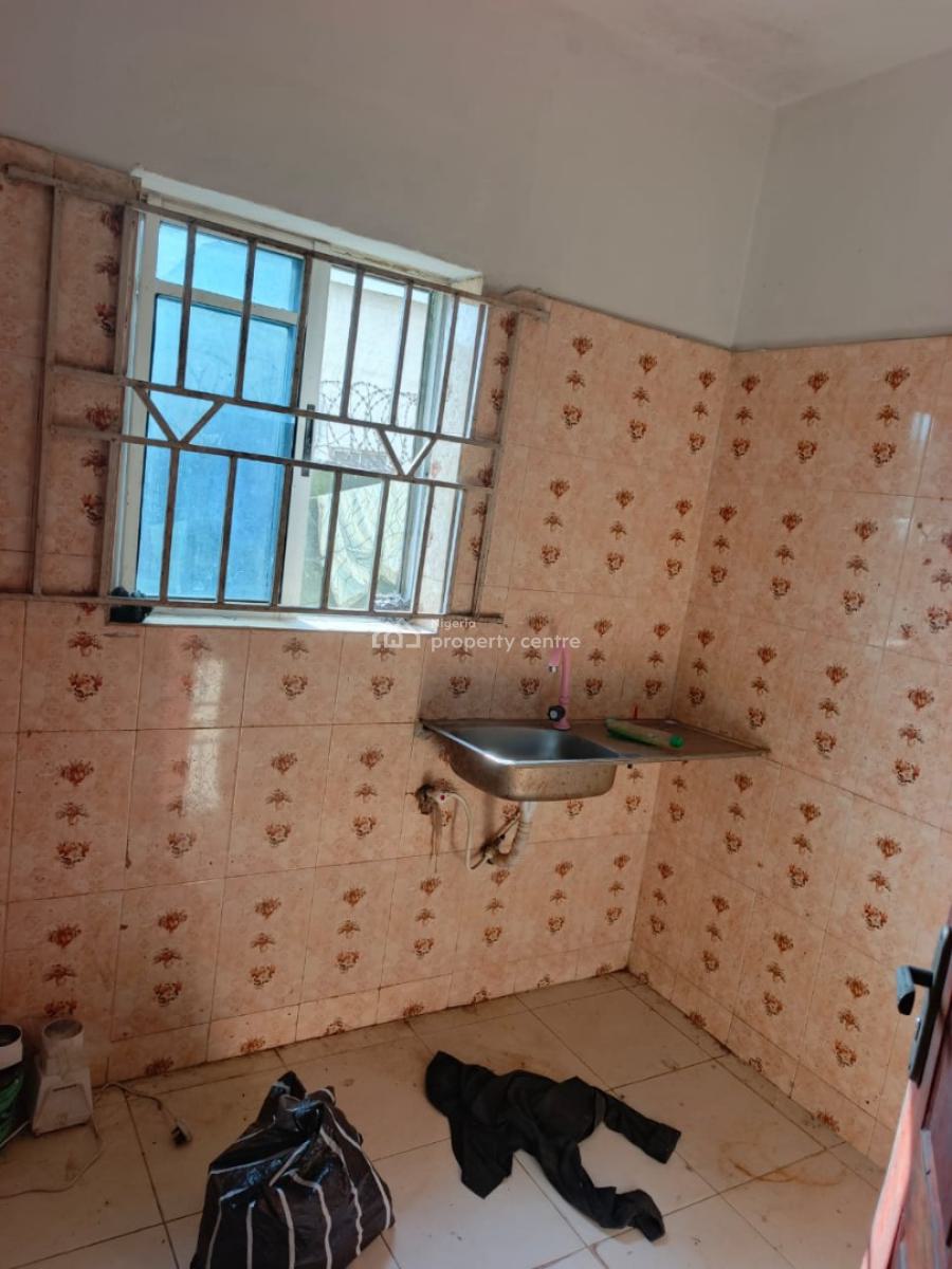 Decent Mini Flat, Abule Ijesha, Yaba, Lagos, Mini Flat (room and Parlour) for Rent