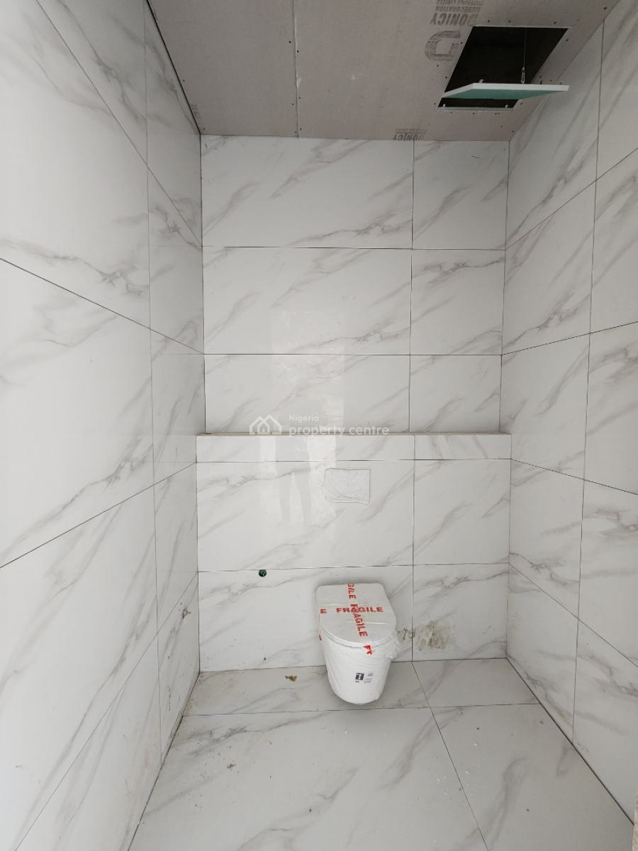 Luxury 1 Bedroom Apartment with Elevator, Gym, Pool, Lekki Phase 1, Lekki, Lagos, Flat / Apartment for Sale