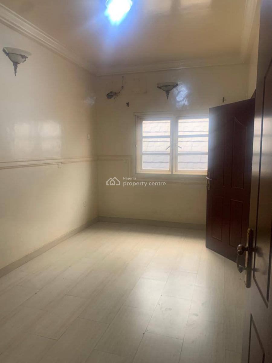 Well Maintained Spacious 3 Bedroom Flat with a Room Bq (2nd Floor), Osapa London Gardens Estate, Osapa, Lekki, Lagos, House for Rent