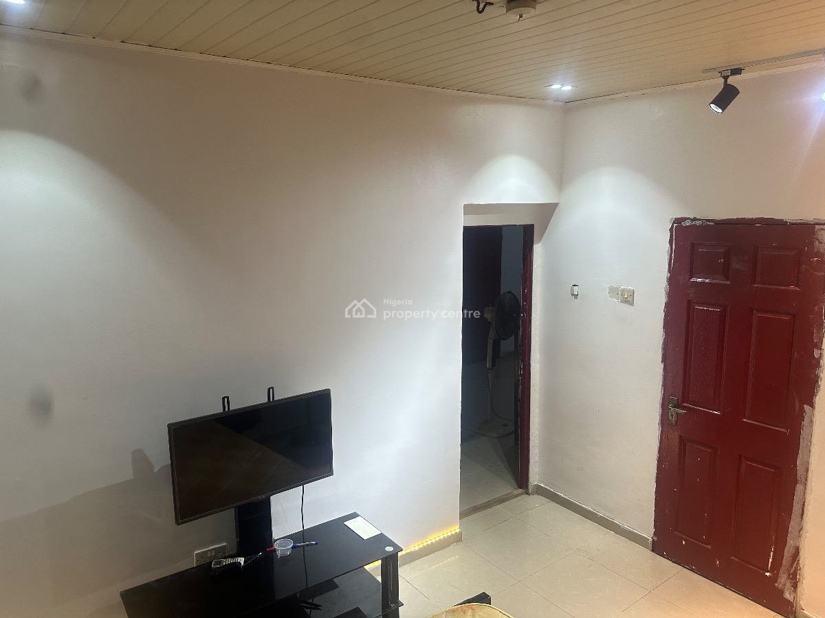 1 Bedroom Minimalist Apartment, Oniru, Victoria Island (vi), Lagos, Self Contain (single Rooms) for Rent