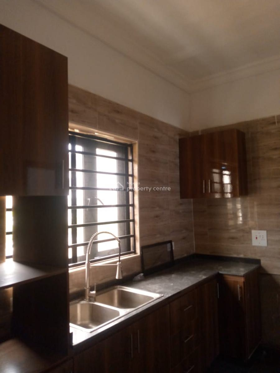 3 Bedroom Flat, Orchid Road, Lekki, Lagos, Flat / Apartment for Rent