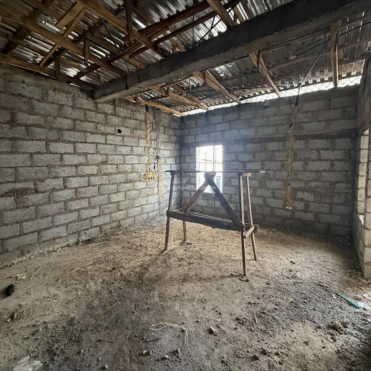 Distress !!! 4 Bedroom Terraced Duplex with a Room Bq (semi Finished), Guzape District, Abuja, Terraced Duplex for Sale