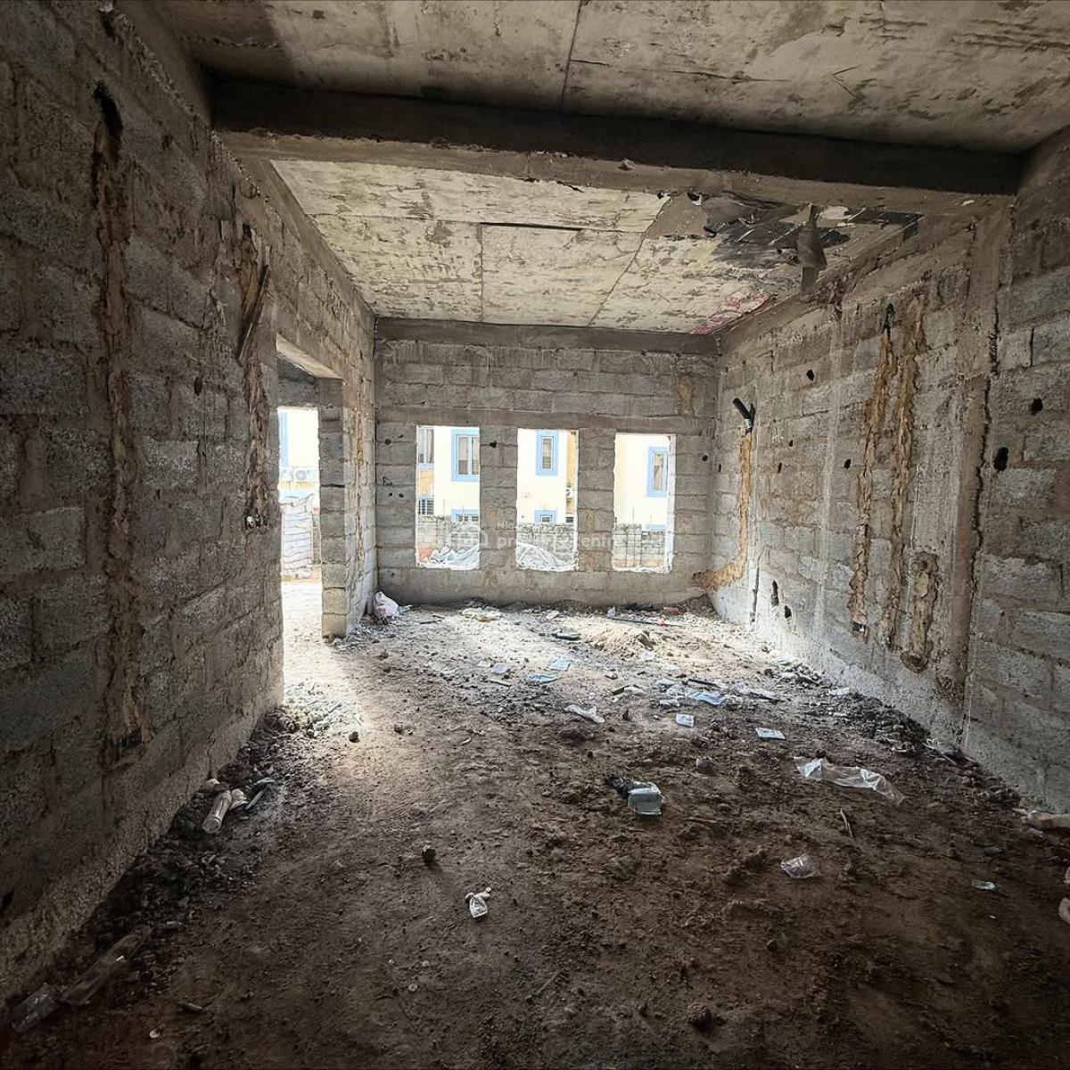 Distress !!! 4 Bedroom Terraced Duplex with a Room Bq (semi Finished), Guzape District, Abuja, Terraced Duplex for Sale