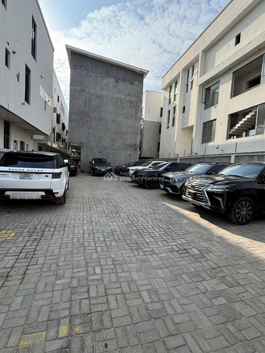 Spacious 3 Bedroom Penthouse with Bq, Megamound Estate Ikate, Lekki, Lagos, Block of Flats for Sale