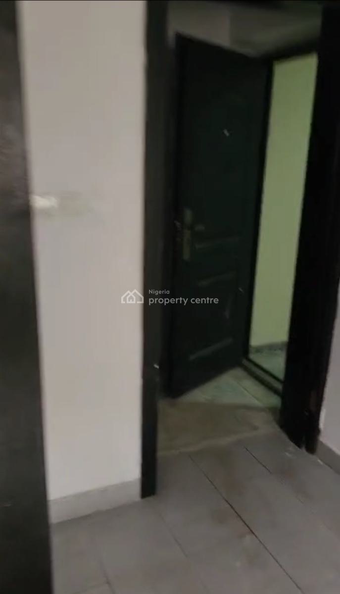 Fully Serviced One Room Self Contain, Victoria Island (vi), Lagos, Self Contain (single Rooms) for Rent