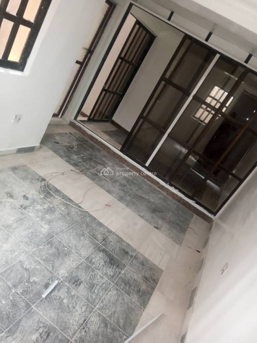 Luxury Commercial 3 Bedroom Terrace Duplex, Lekki Phase 1, Lekki, Lagos, Office Space for Rent