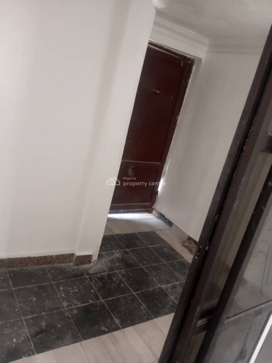 Luxury Commercial 3 Bedroom Terrace Duplex, Lekki Phase 1, Lekki, Lagos, Office Space for Rent