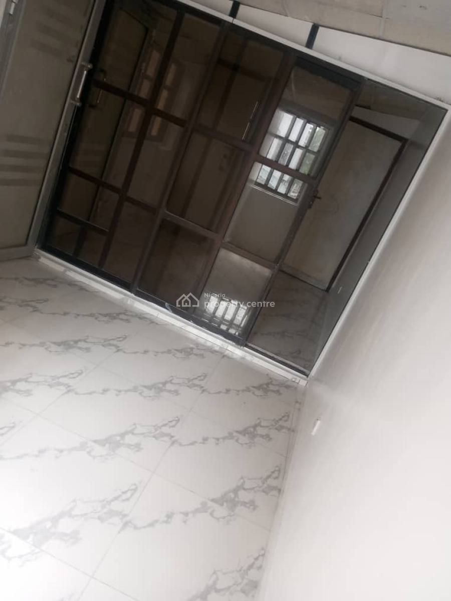 Luxury Commercial 3 Bedroom Terrace Duplex, Lekki Phase 1, Lekki, Lagos, Office Space for Rent