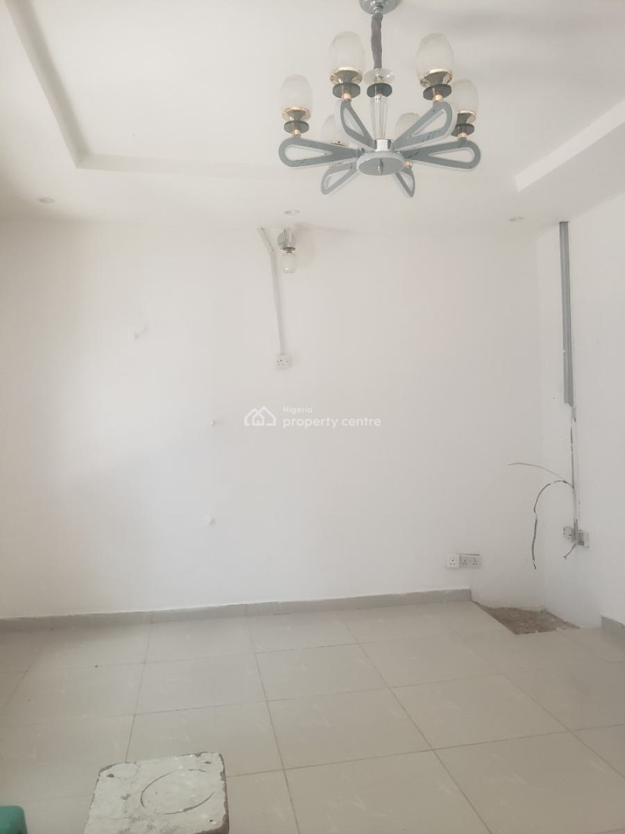 Self-serviced 3 Bedroom Apartment, Lekki Right, Lekki Phase 1, Lekki, Lagos, Flat / Apartment for Rent