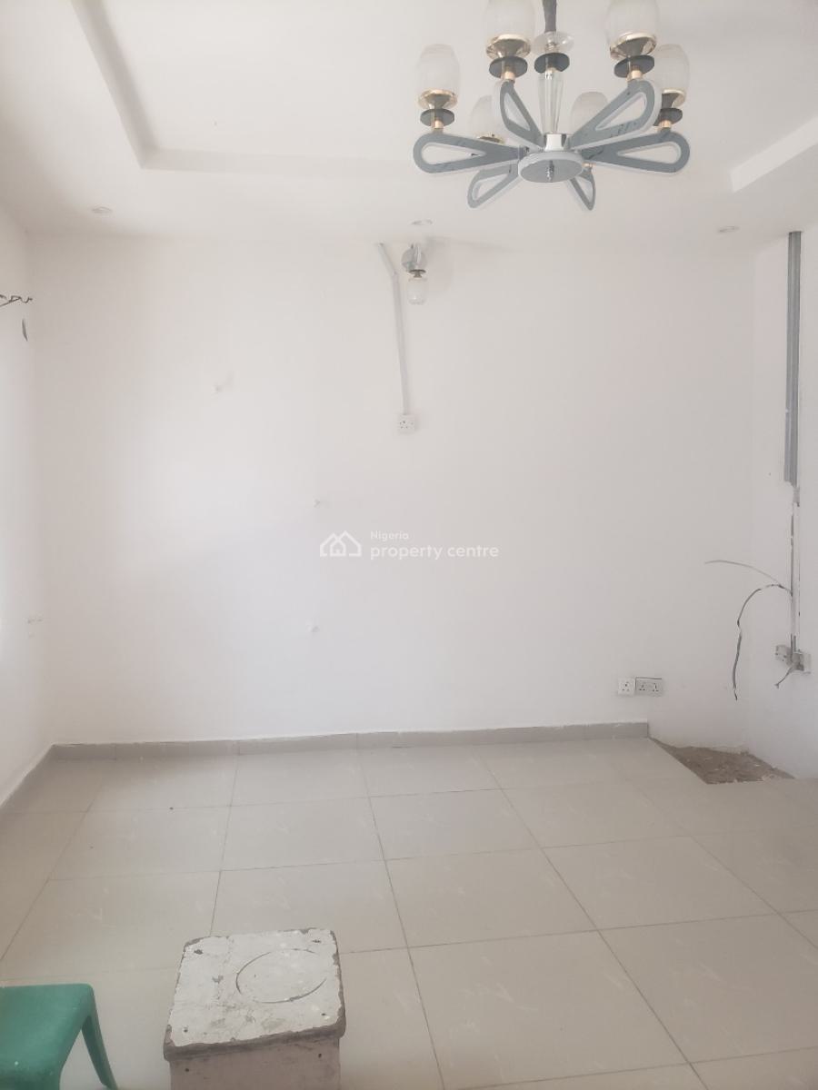 Self-serviced 3 Bedroom Apartment, Lekki Right, Lekki Phase 1, Lekki, Lagos, Flat / Apartment for Rent