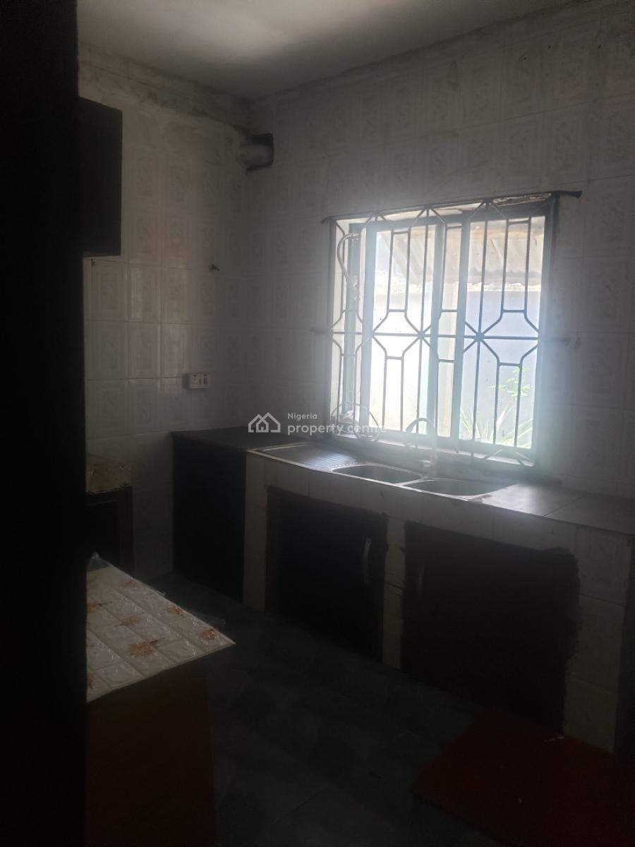 Self-serviced 3 Bedroom Apartment, Lekki Right, Lekki Phase 1, Lekki, Lagos, Flat / Apartment for Rent