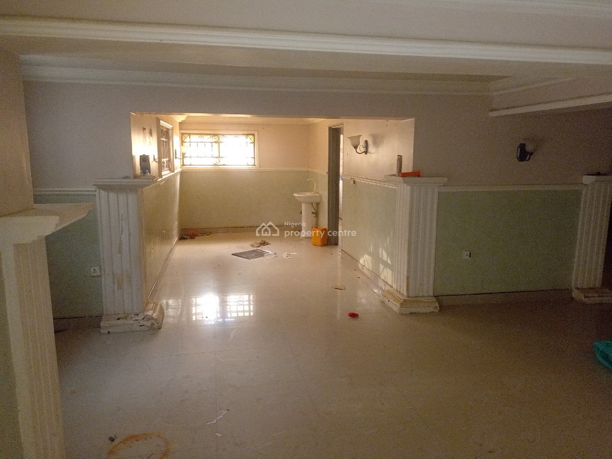 Standard 2 Bedroom Flat, R.s. Tahir Street, Opposite Earthpoint, Life Camp, Abuja, Flat / Apartment for Rent