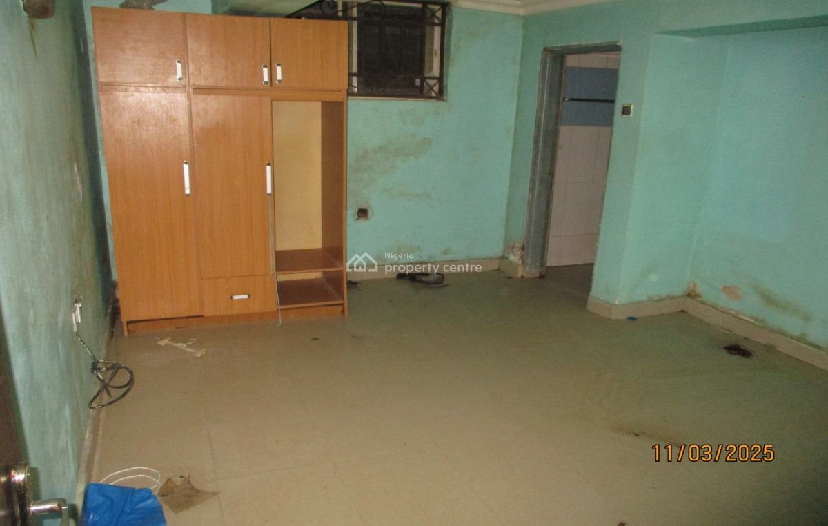 Standard 2 Bedroom Flat, R.s. Tahir Street, Opposite Earthpoint, Life Camp, Abuja, Flat / Apartment for Rent