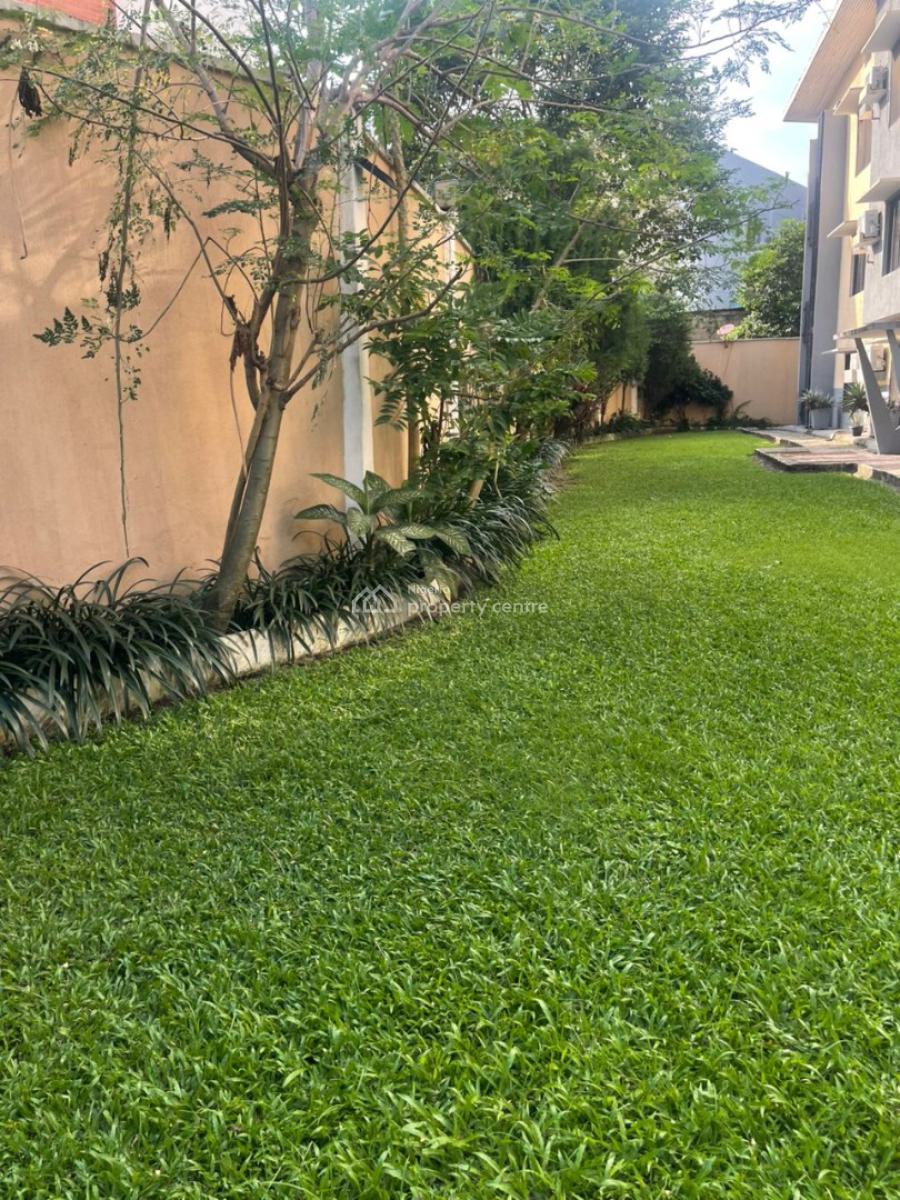 Luxury 3 Bedroom Ensuite Flat with Bq, Ample Grounds and Pool., Shonibare Estate, Ikeja Gra, Ikeja, Lagos, Flat / Apartment for Rent