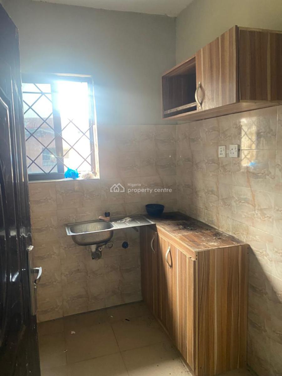 Luxury Mini Flat, Olowora, Magodo, Lagos, Mini Flat (room and Parlour) for Rent