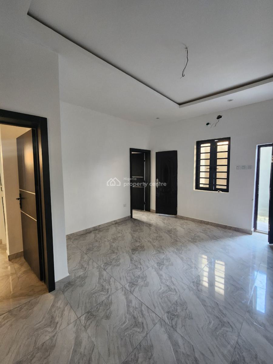 Lovely 2 Bedroom Apartment, Ologolo, Lekki, Lagos, Flat / Apartment for Sale