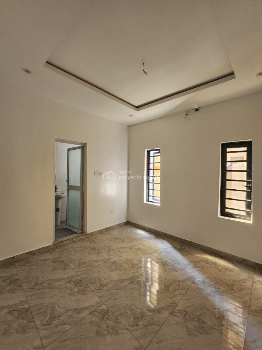 Lovely 2 Bedroom Apartment, Ologolo, Lekki, Lagos, Flat / Apartment for Sale