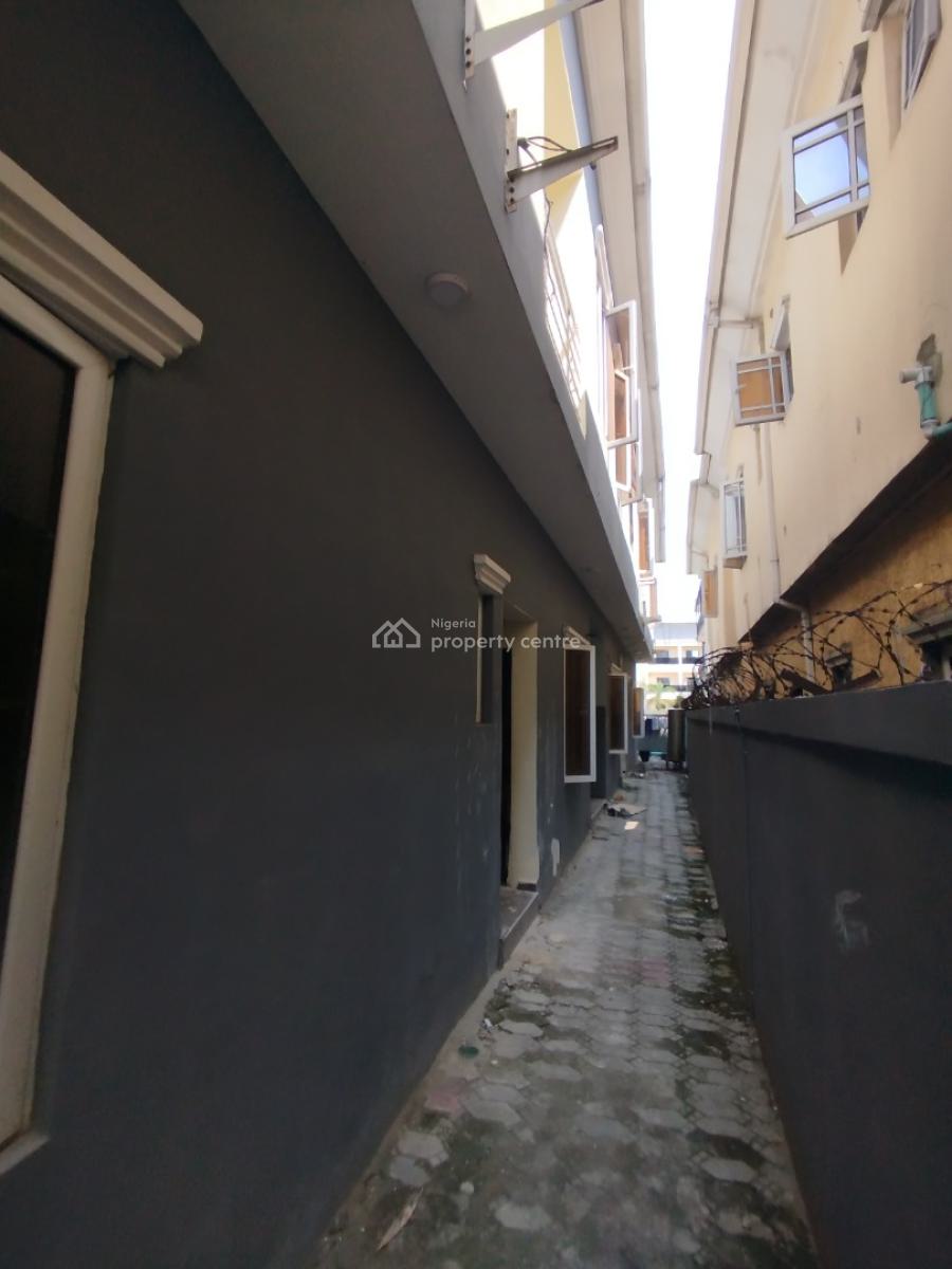 Newly Built 2 Bedroom Flats  All Ensuite, Lekki Phase 1, Lekki, Lagos, Flat / Apartment for Rent