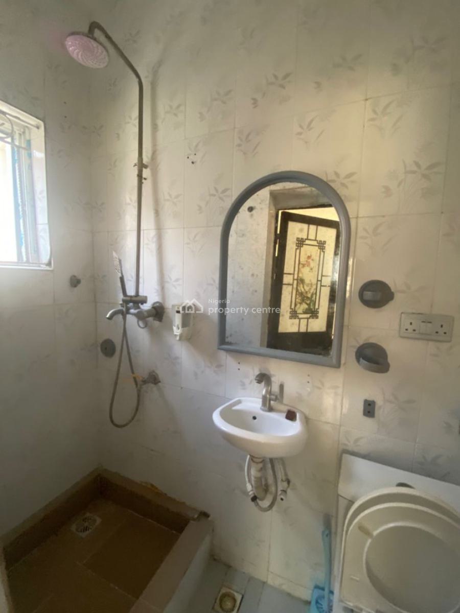 Newly Listed 2 Bedroom Apartment, Ologolo, Lekki, Lagos, Flat / Apartment for Rent
