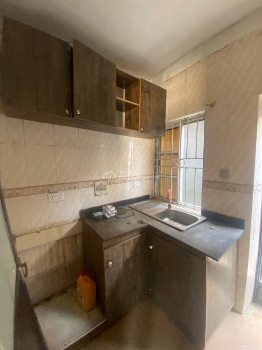 Newly Listed 2 Bedroom Apartment, Ologolo, Lekki, Lagos, Flat / Apartment for Rent