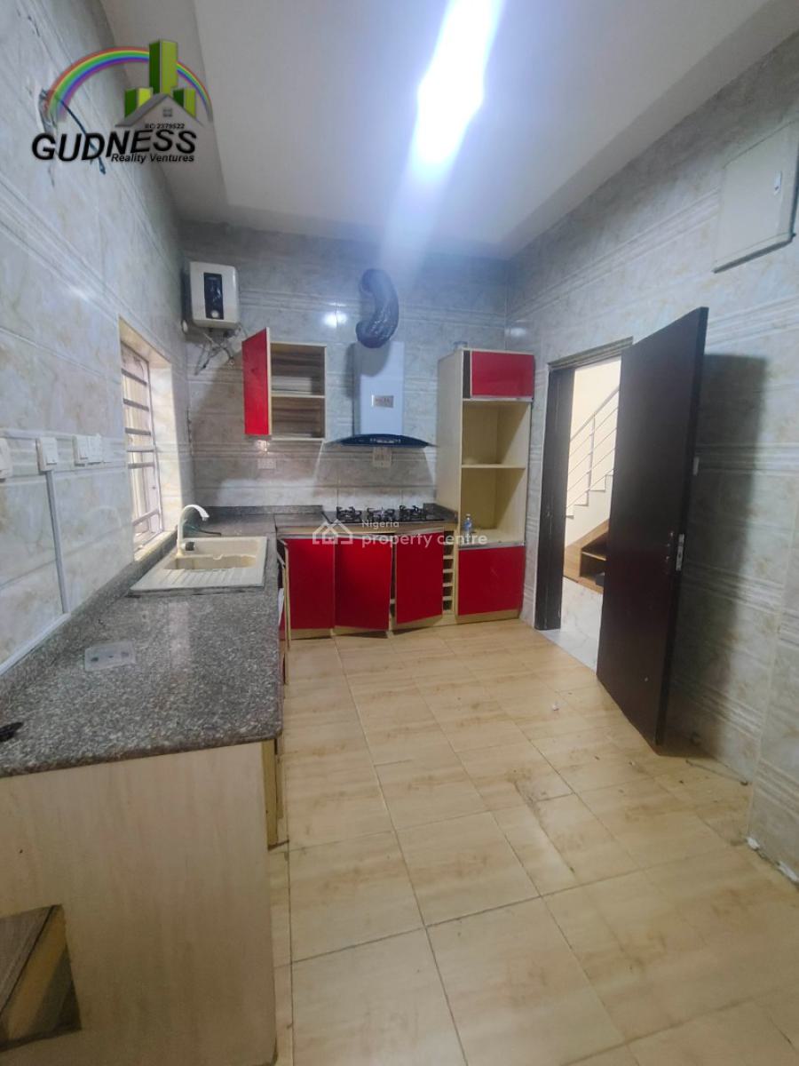 4 Bedrooms Semi Detached Duplex, Lekky County Homes, Ikota, Lekki, Lagos, Semi-detached Duplex for Rent