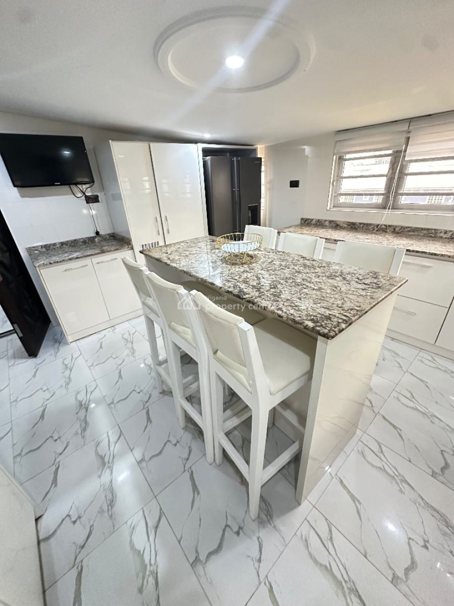 Luxury 2 Bedroom Penthouse, Davies Court Apartment, Ologolo, Lekki, Lagos, Mini Flat (room and Parlour) Short Let