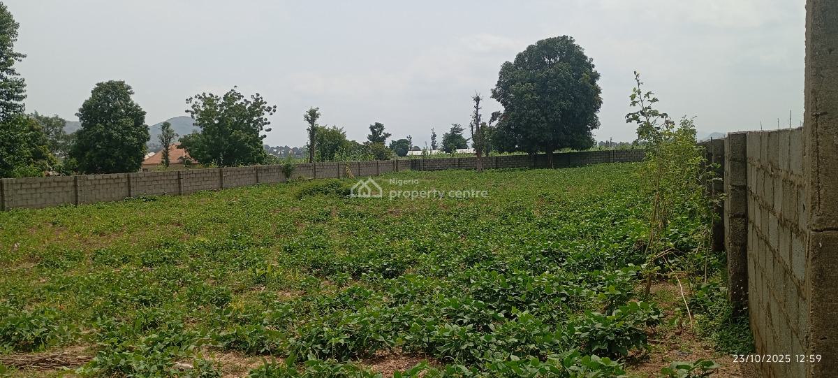 a 6,000sqm Fenced Round Estate Land Is Available, Ado, Karu, Nasarawa, Residential Land for Sale
