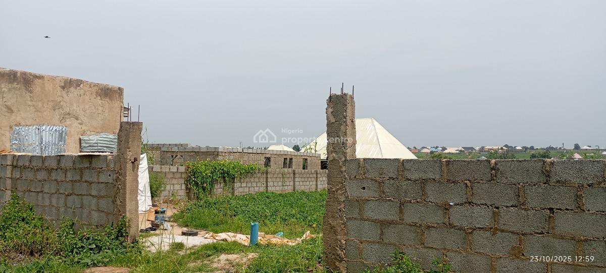 a 6,000sqm Fenced Round Estate Land Is Available, Ado, Karu, Nasarawa, Residential Land for Sale