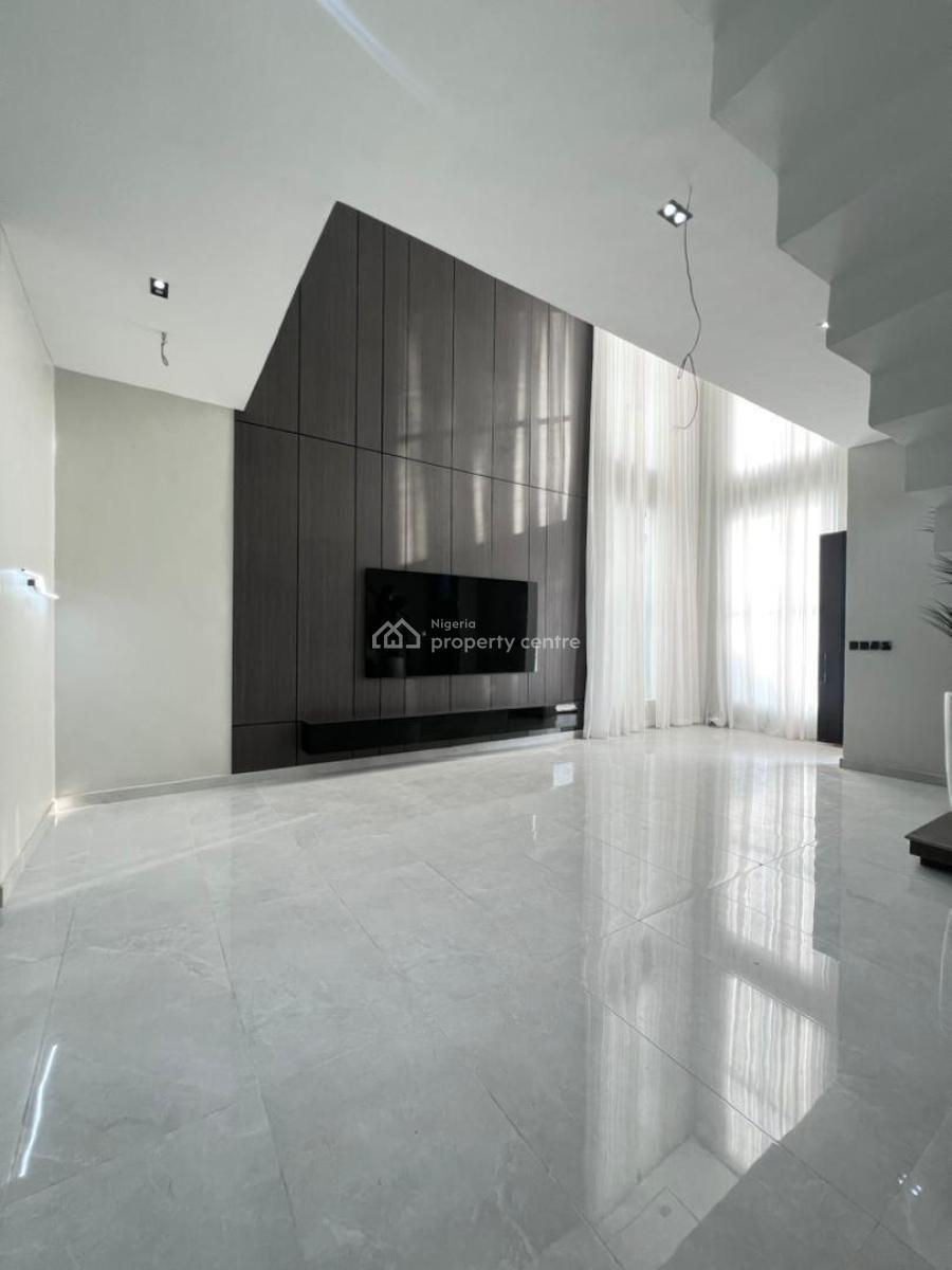 5bedrooms Fully-detached Duplex with Bq, 2nd Toll, Lekki, Lagos, Detached Duplex for Sale
