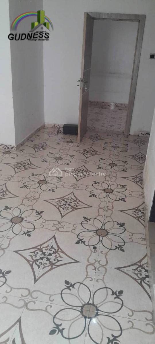 2 Bedroom Upstairs Flat, Lekky County Homes, Ikota, Lekki, Lagos, Flat / Apartment for Rent