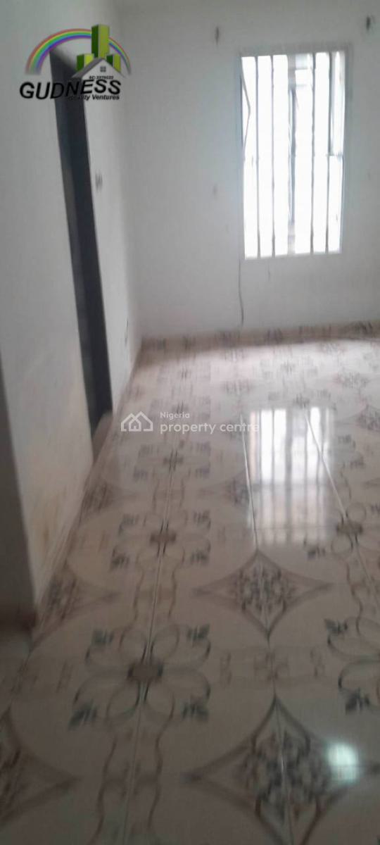 2 Bedroom Upstairs Flat, Lekky County Homes, Ikota, Lekki, Lagos, Flat / Apartment for Rent
