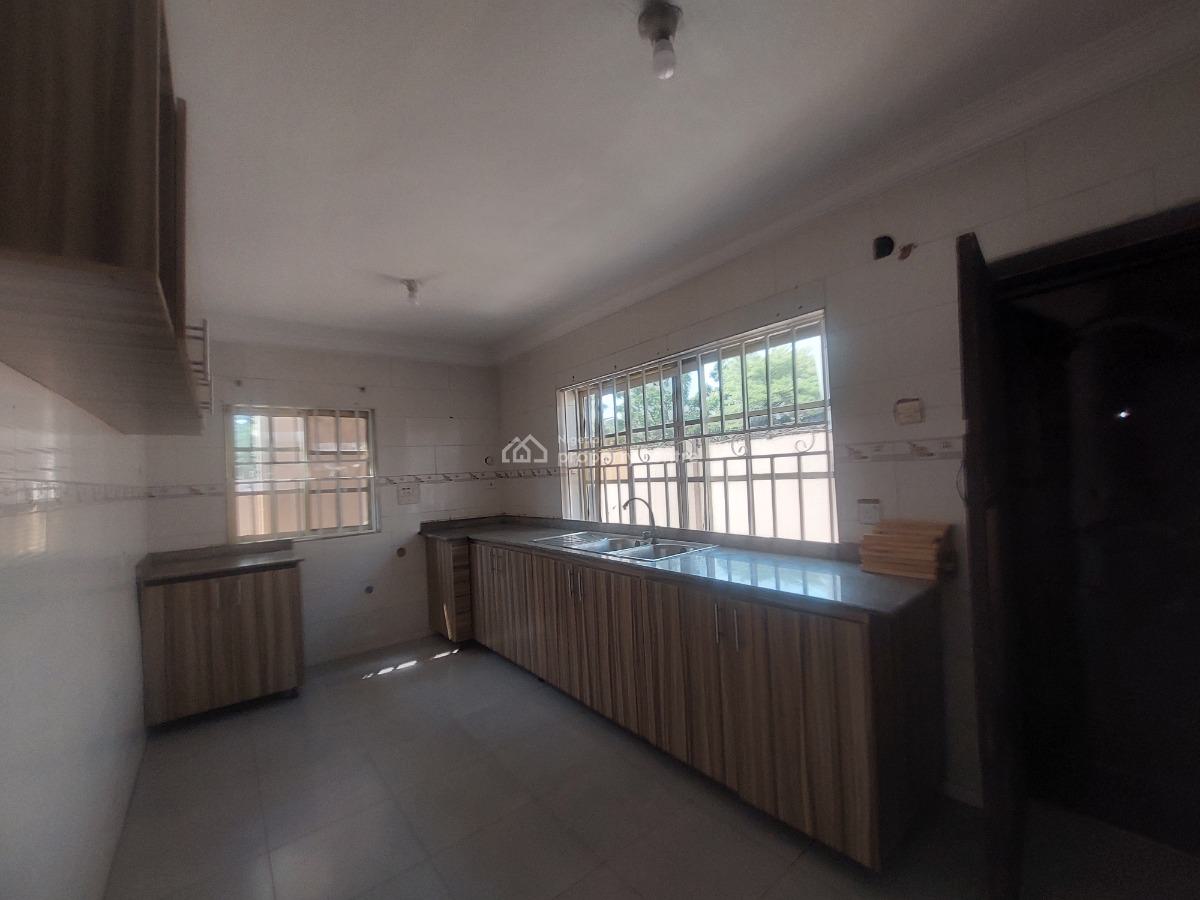 6 Bedroom House with 2 Room Boys Quarters, Vgc, Lekki, Lagos, Detached Duplex for Rent