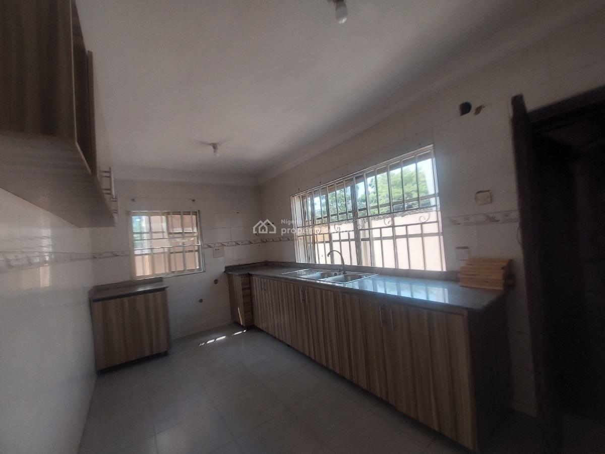 6 Bedroom House with 2 Room Boys Quarters, Vgc, Lekki, Lagos, Detached Duplex for Rent
