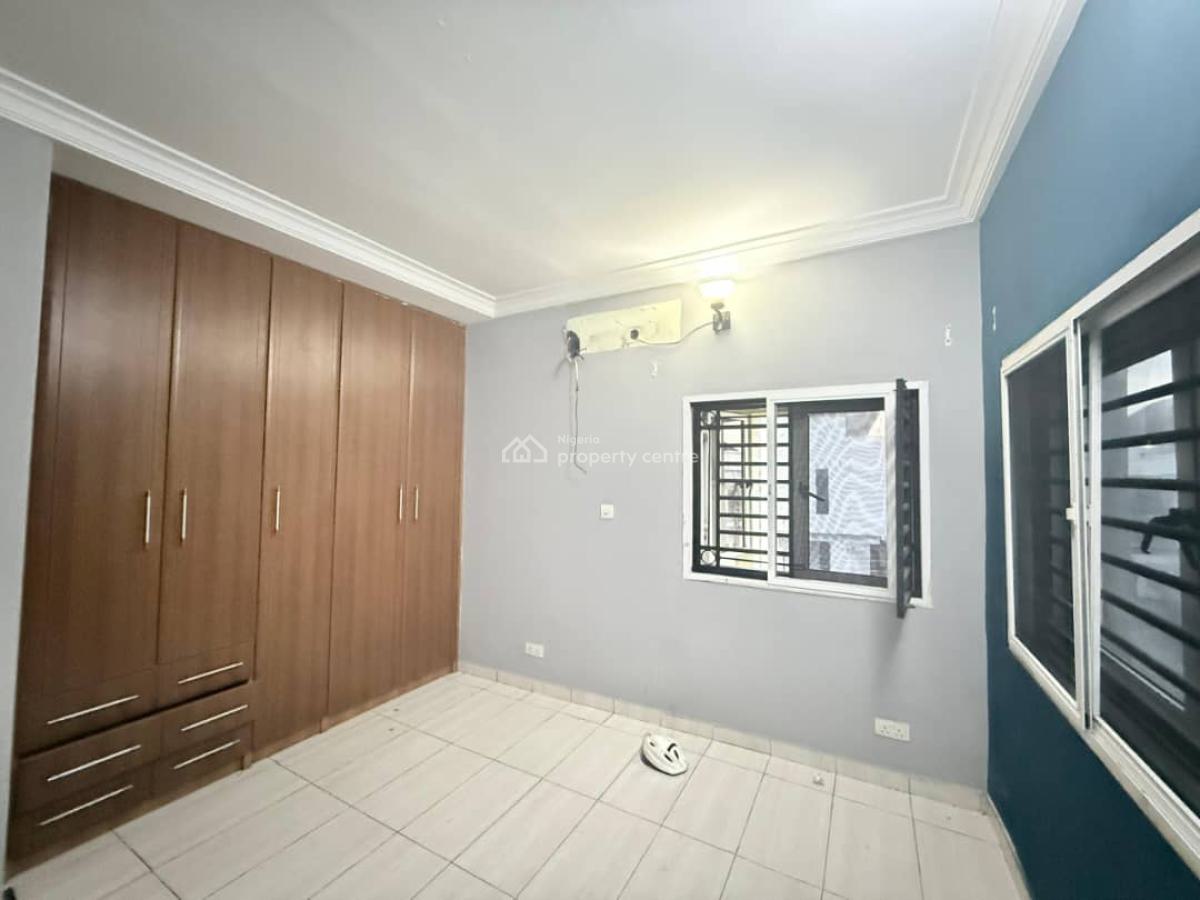 Lovely Well Maintained 3-bedroom Flat, Osapa London, Osapa, Lekki, Lagos, Flat / Apartment for Rent