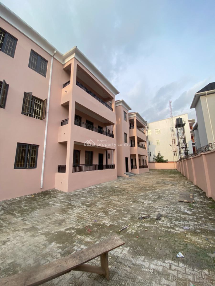 a Newly Built 3 Bedroom Apartment with Self Contain Bq, Jahi, Abuja, Flat / Apartment for Rent