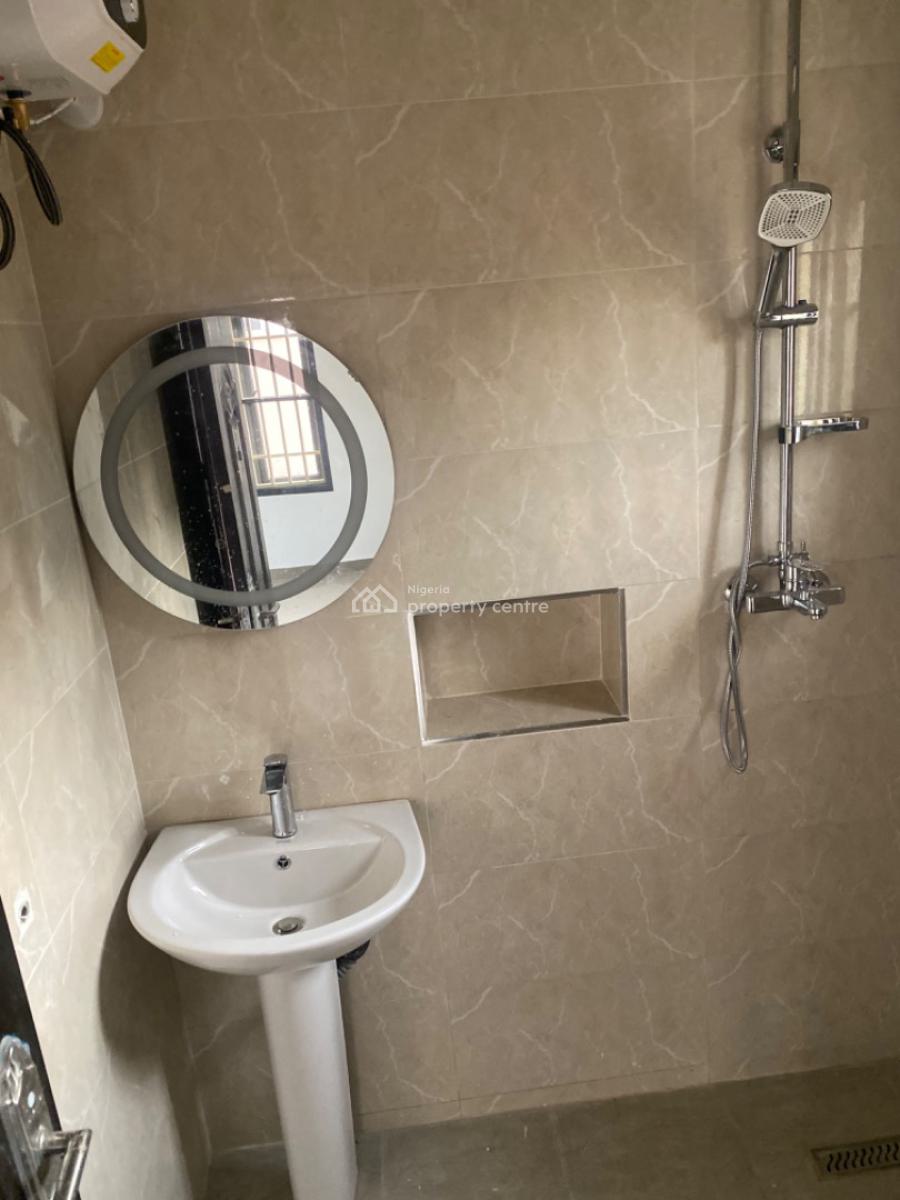 a Newly Built 3 Bedroom Apartment with Self Contain Bq, Jahi, Abuja, Flat / Apartment for Rent