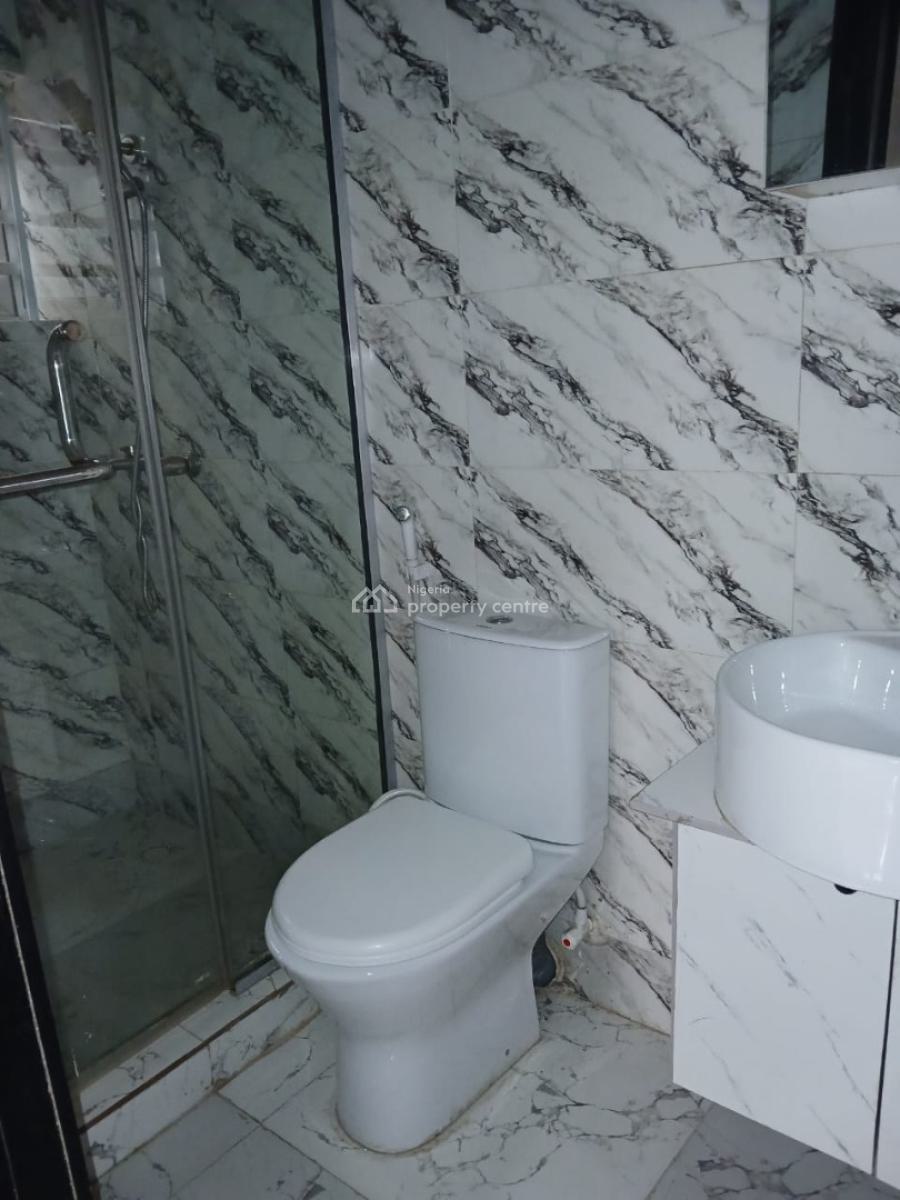 2 Bedroom Flat Apartment, Ogudu, Lagos, Flat / Apartment for Rent